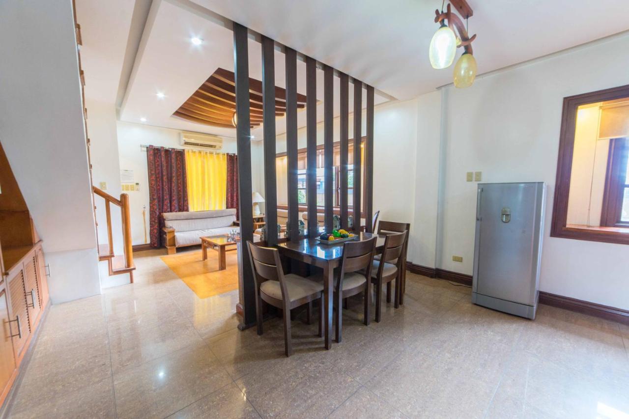 Reddoorz Plus @ Starhomes Olivianville Tarlac City Екстер'єр фото